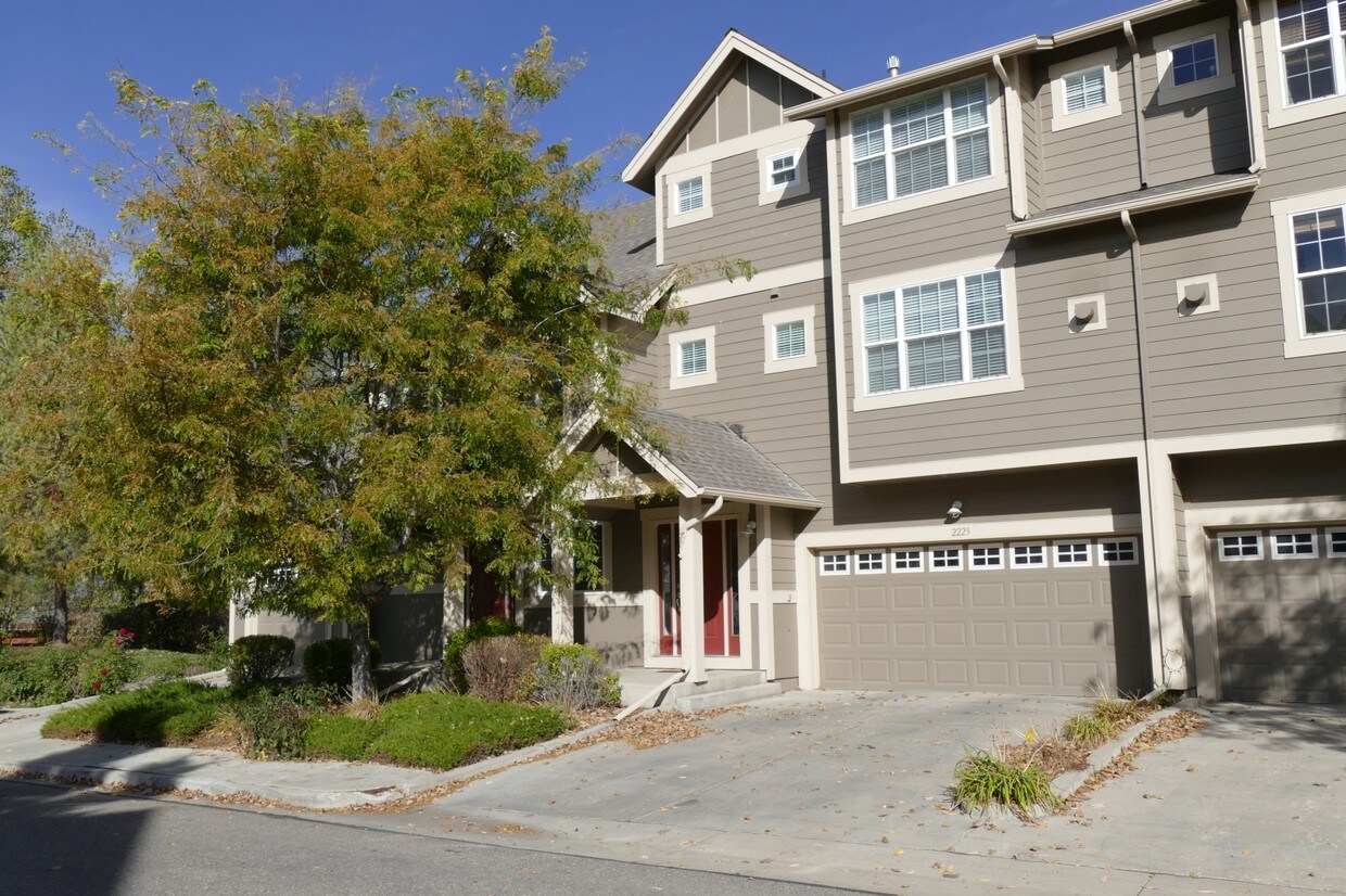 2223 Watersong Cir, Longmont, CO 80504 Townhome Rentals in Longmont