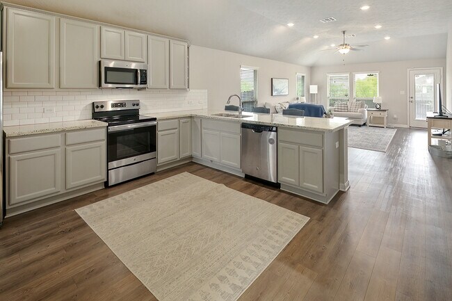 Building Photo - 2112 Dumfries Dr