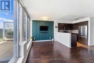 Building Photo - 1040 The Queensway