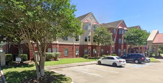 Foto del edificio - 8106 Creekbend Dr