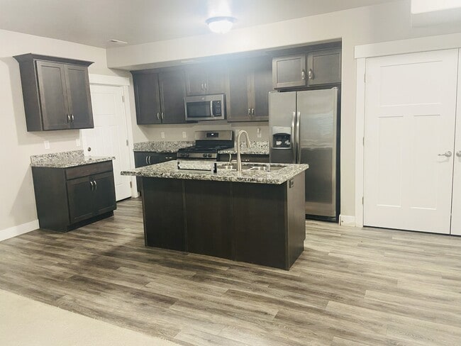 Building Photo - 11528-14055 4055 W