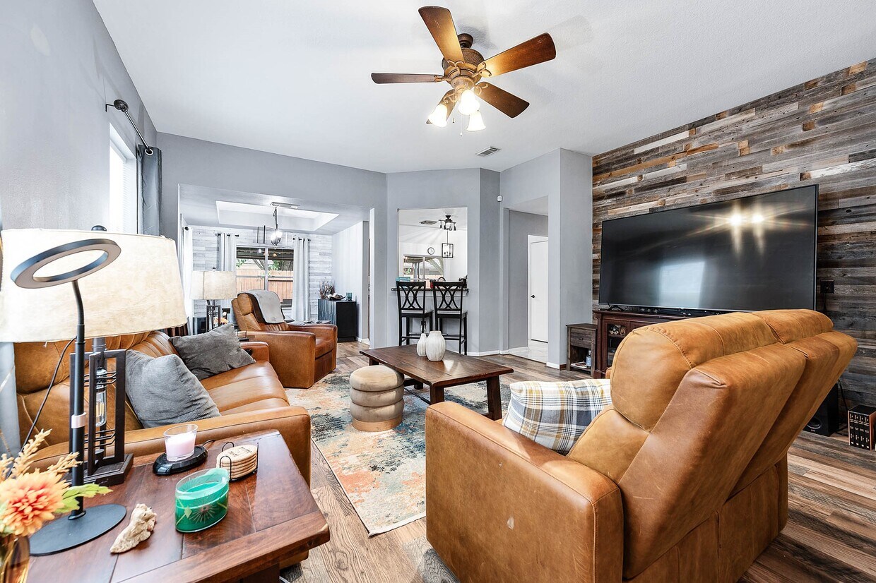 Foto principal - 739 Apple Blossom Dr