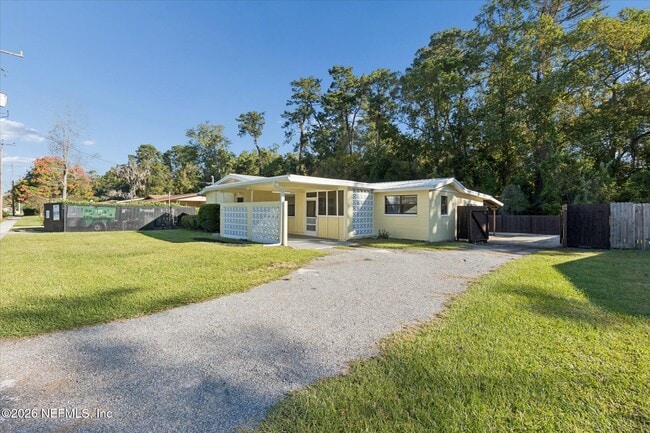 Building Photo - 863 Westgate Dr