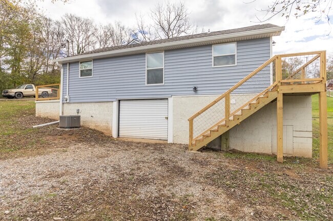 Building Photo - 4910 Cleage St SW