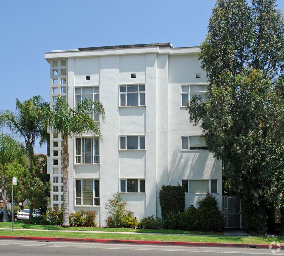 Building Photo - 330 S Willaman Dr