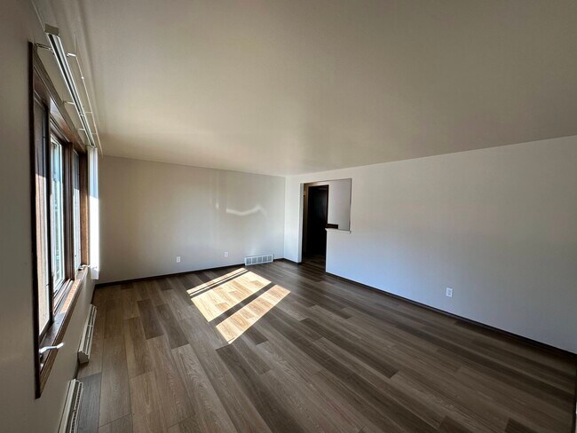Foto del edificio - 2904 Holland Rd