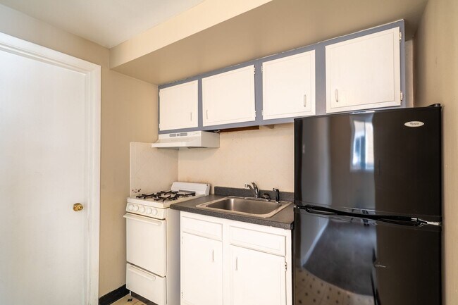 Foto del edificio - 2676 Sheridan Dr