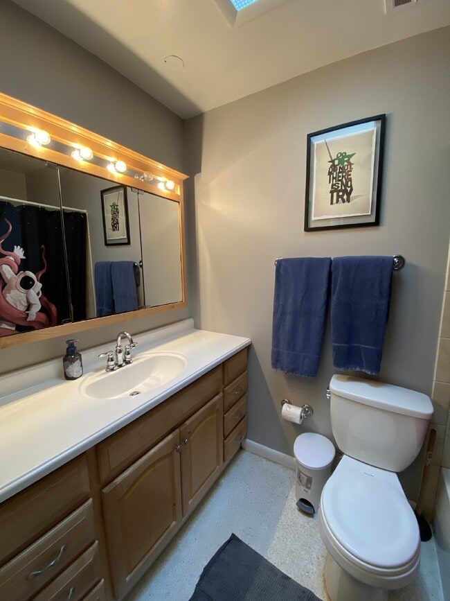 Building Photo - 2668 Bernice Ct