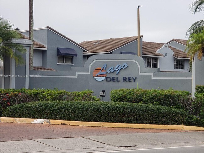 Building Photo - 6960 NW 173rd Dr