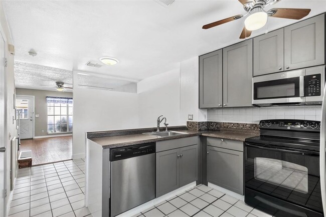 Foto del edificio - 6600 121st Ave N
