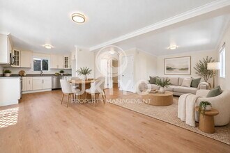Building Photo - 3007 Nicol Ave