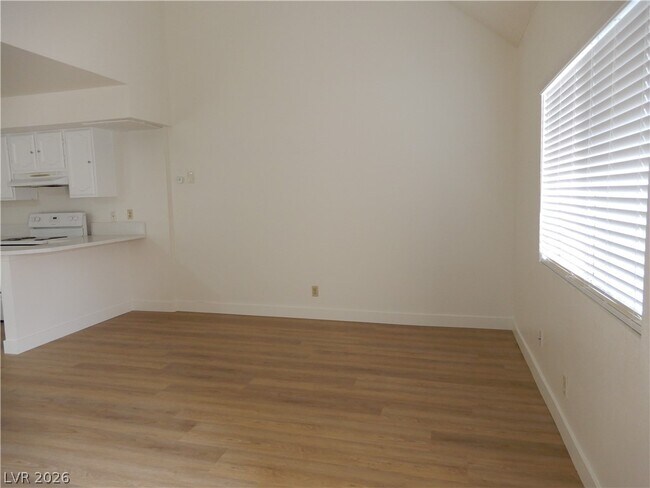 Foto del edificio - 5146 Gray Ln