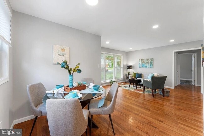 Photo - 2711 Edfeldt Dr House