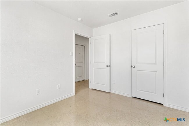 Building Photo - 1242 Lehmann Dr