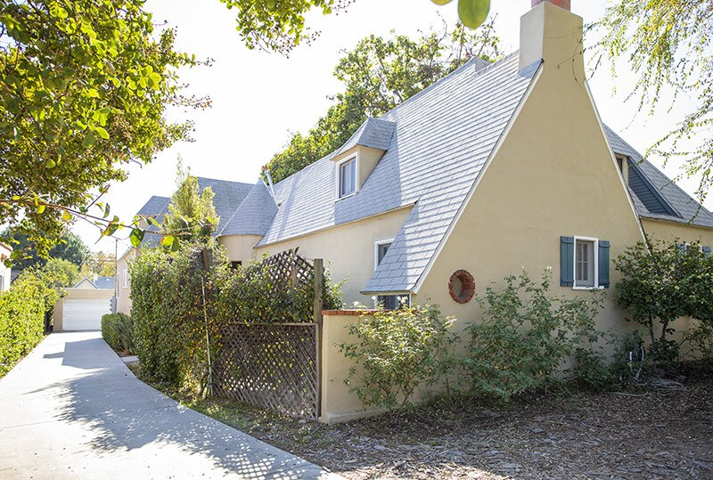 Primary Photo - 2084 E Washington Blvd