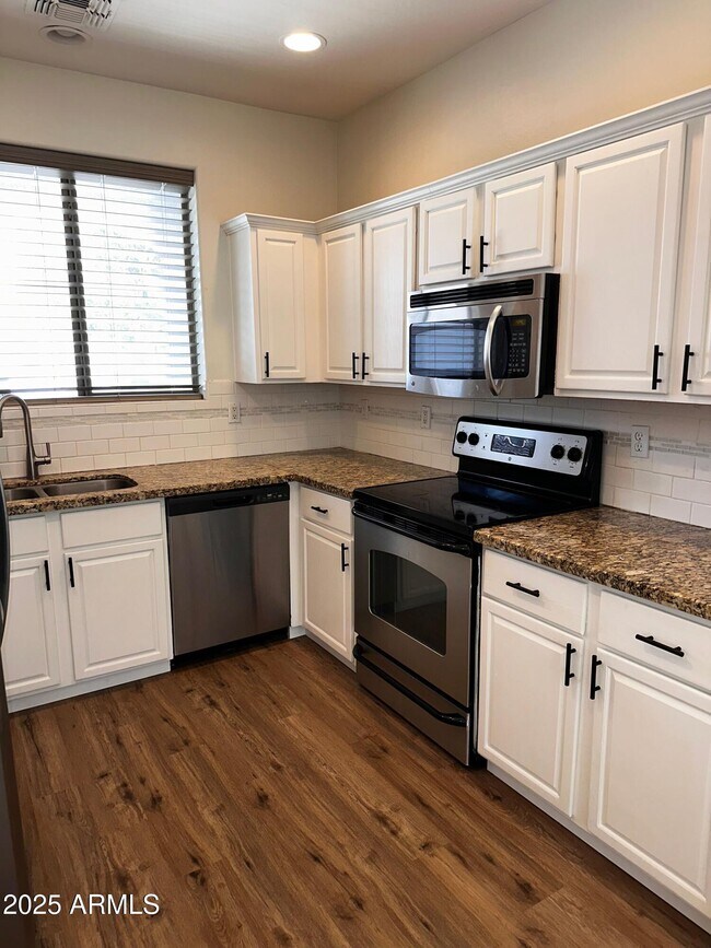 Foto del edificio - 21382 E Alyssa Rd