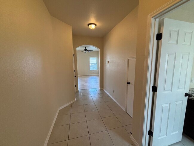 Foto del edificio - 8711-8713 Pensive Dr