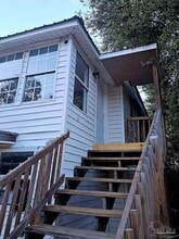 Building Photo - 4238 1/2 Gaffney St