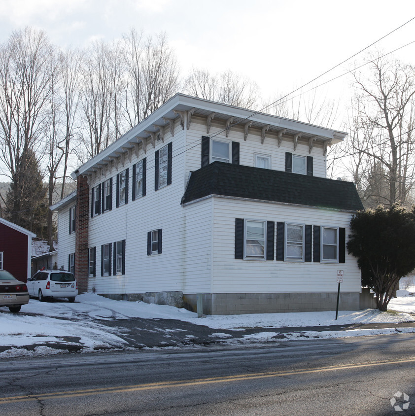 Building Photo - 35 Main St