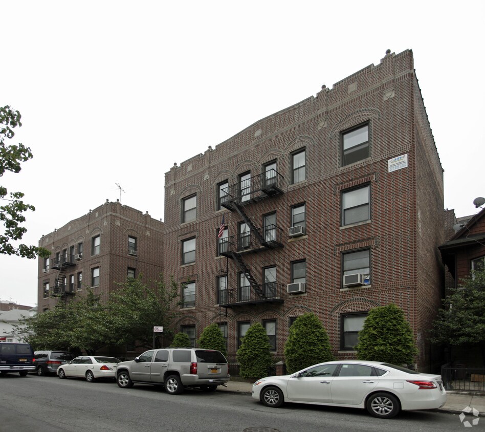 Building Photo - Sylvia Court