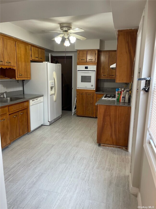 Building Photo - 88 Cerenzia Blvd