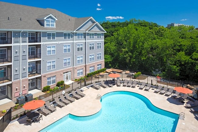 Building Photo - Merion Riverwalk Apartment Homes