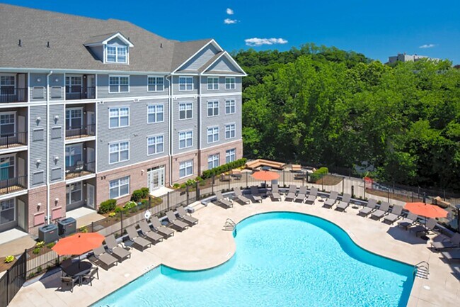 Foto del edificio - Merion Riverwalk Apartment Homes