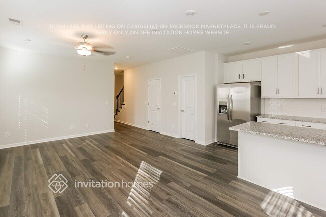 Building Photo - 1640 CM Human Dr