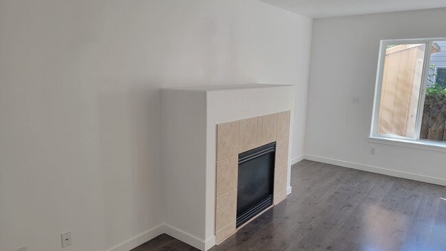 Photo - 257 NW 208th Ave House