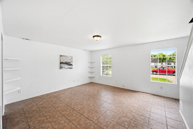 Building Photo - 6206 Greenwick Ln