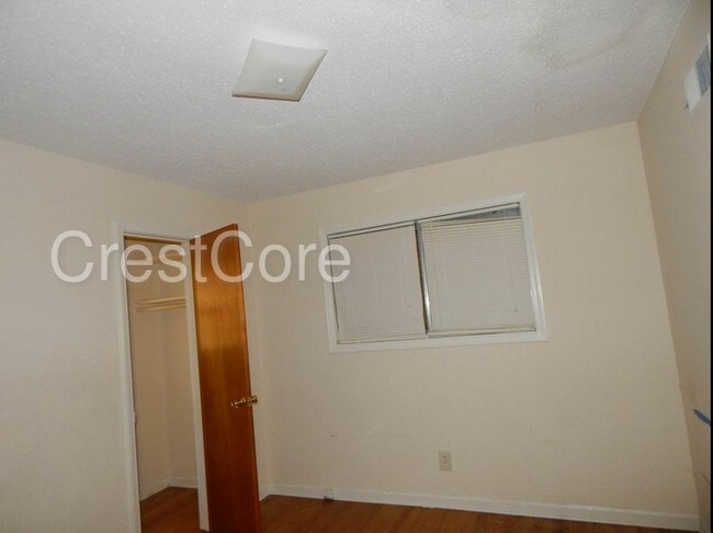 Building Photo - 4198 Cottonwood Rd