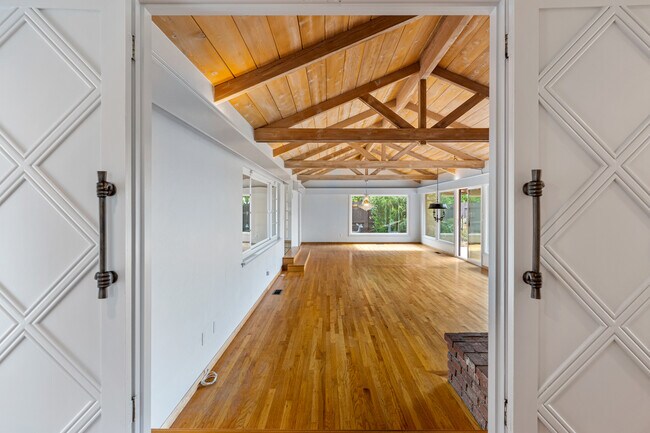 Foto del edificio - 2101 Merida Ct