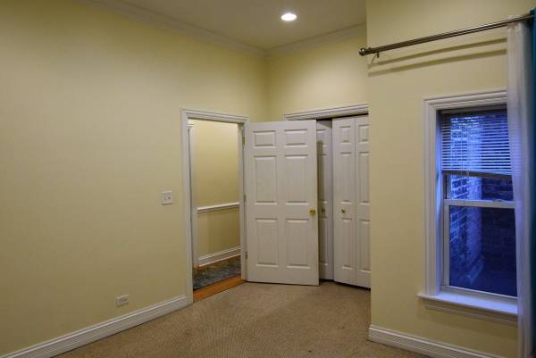 Foto del edificio - 1154-1156 N Dearborn St