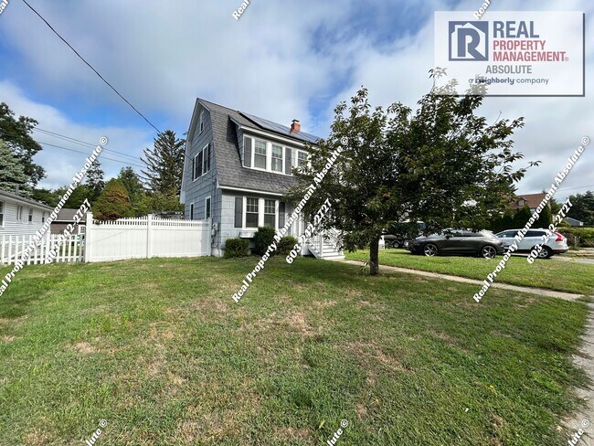 Foto del edificio - Charming 3-Bedroom Single-Family Home for ...
