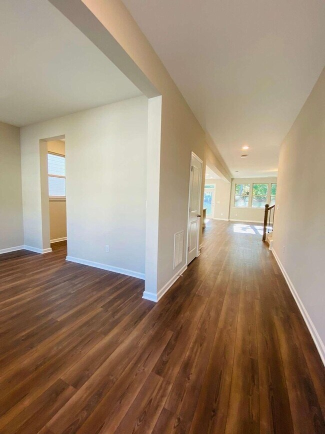 Foto del edificio - 4407 Waxwing St