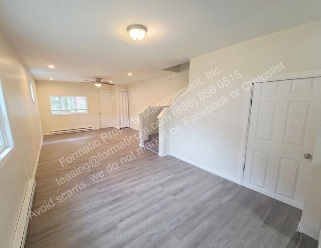 Foto del edificio - 694 W 8th St