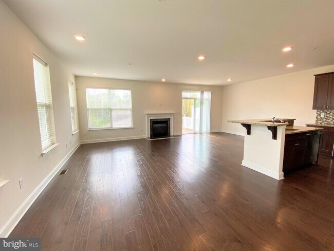 Building Photo - 3250 Krista Ln