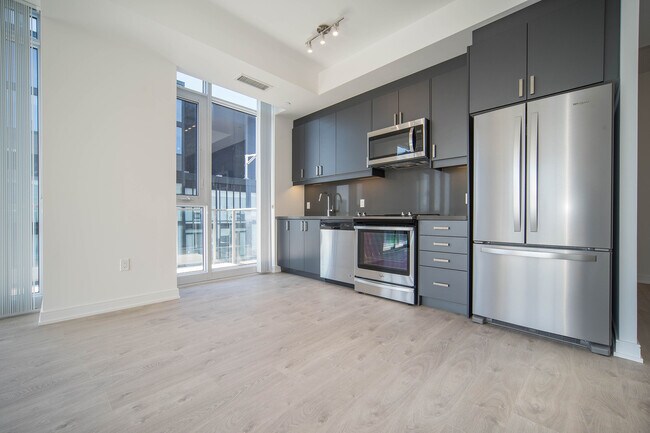 Photo du bâtiment - 50 Wellesley St E