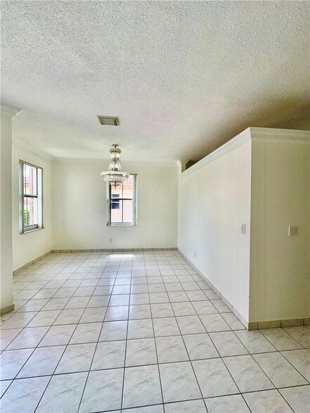 Foto del edificio - 7470 NW 1st Pl
