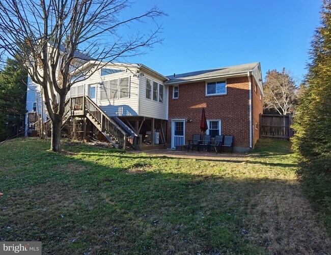 Foto del edificio - 6821 Wise St