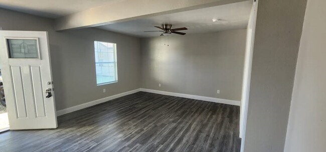 Foto del edificio - 6914 Gonzales St