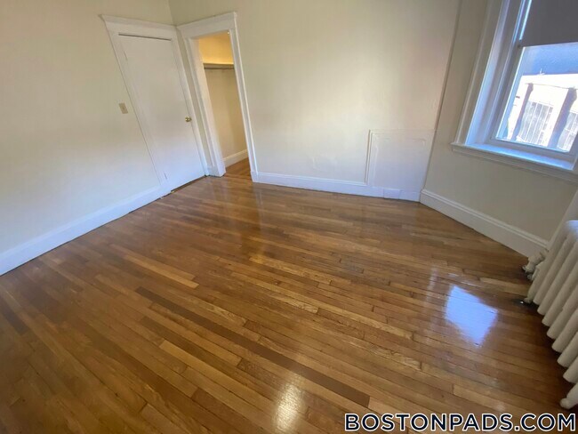 Building Photo - 1171 Boylston St