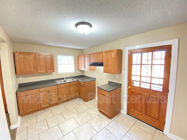 Foto del edificio - 5322 Clinchport Cir