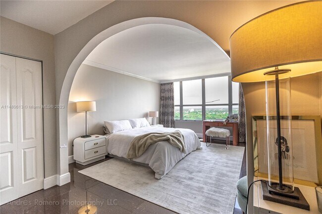 Foto del edificio - 780 NE 69th St