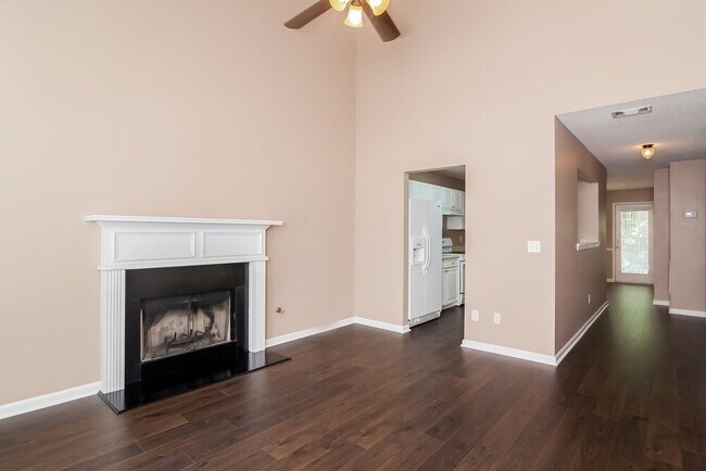 Foto del edificio - 4195 Clarks Tr