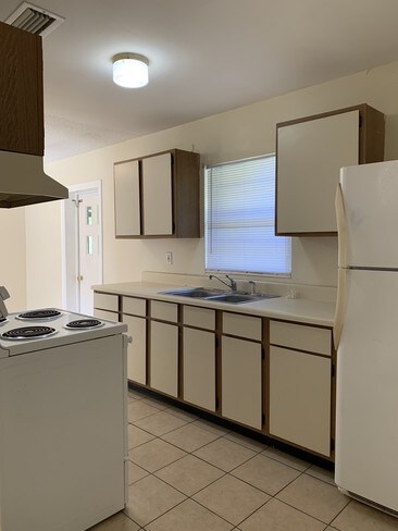 Foto del edificio - 3/1.5 DeLand $1700/month close to Intl. Sp...