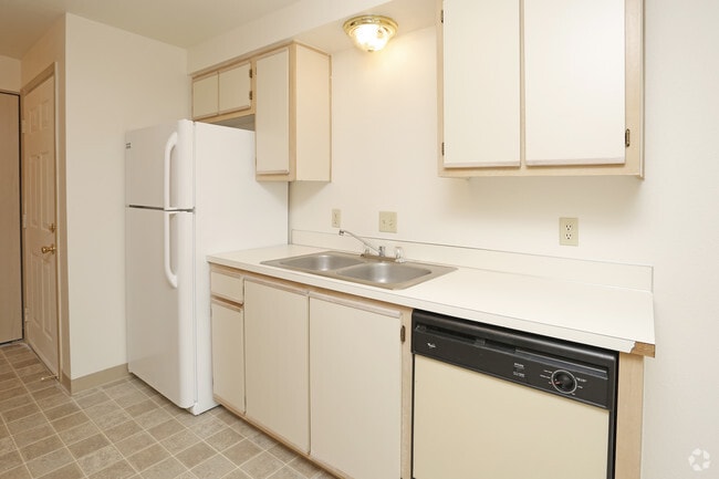 Kitchen - Two Bedroom - Meadows Apartments