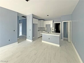 Building Photo - 2103 French St