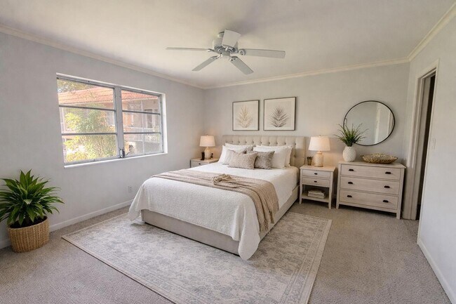 Foto del edificio - 136 NE 19th Ct