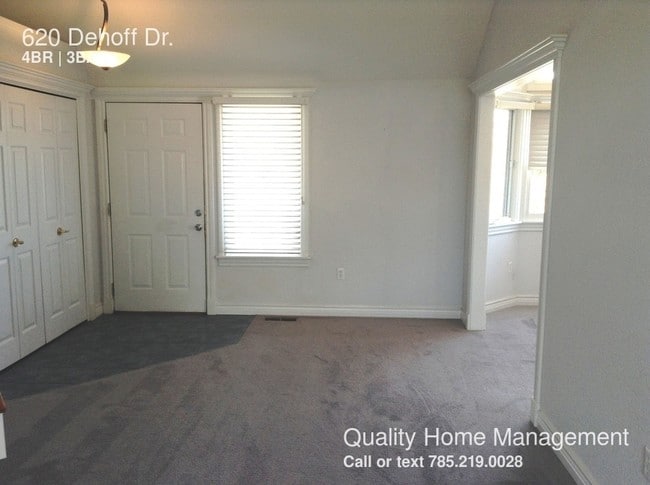Building Photo - 620 Dehoff Dr